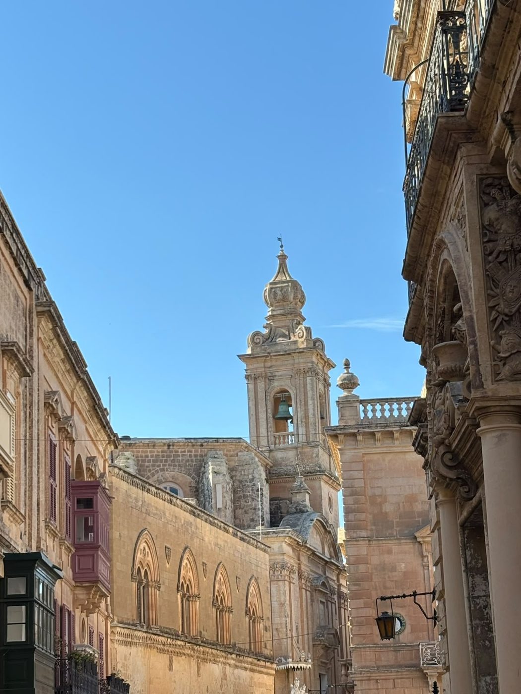 Torre de igreja em Mdina, Malta